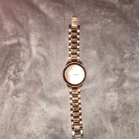 American Eagle Watch 👍 Like New - Picture 4 of 4